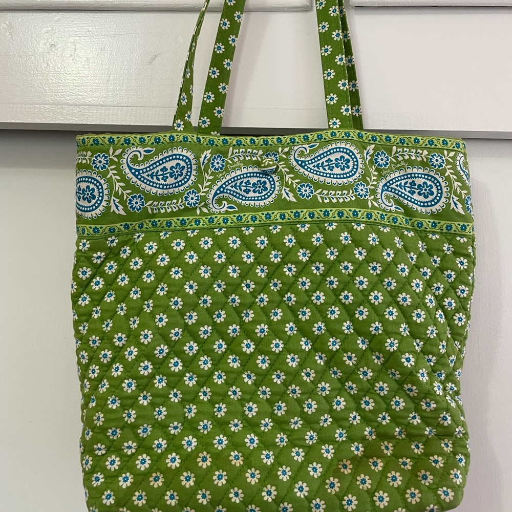 Retired Pattern Green Apple Vera Bradley Tote